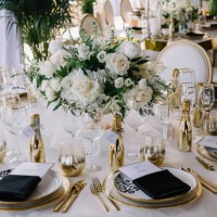 luxurious reception table - home decoration stock pictures, royalty-free photos & images