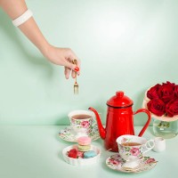 luxury afternoon tea time table top shot. - fashion stock-fotos und bilder