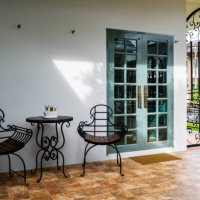 luxury modern house interior and exterior design - garden decoration stock pictures, royalty-free photos & images