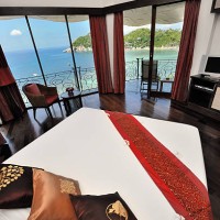 luxury president suite hotel room with ocean view (xxxl) - home decoration stockfoto's en -beelden