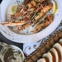 mediterranean culinary scampi shrimps prawns grilled - food stock pictures, royalty-free photos & images