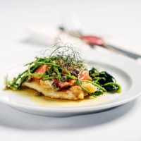 meunière à la sauce au beurre noisette - food photos et images de collection