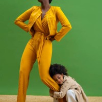 mode-model mutter und tochter umarmung - fashion stock-fotos und bilder