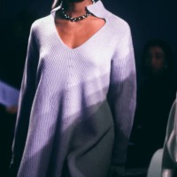 Model walks the runway at the Thierry Mugler Ready to Wear Fall/Winter 1993-1994 fashion show during the Paris Fashion Week in March, 1993 in Paris,...