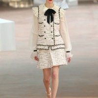 Model walks the runway during the Chanel Haute Couture Spring-Summer 2025 show as part of Paris Fashion Week on January 28, 2025 in Paris, France.