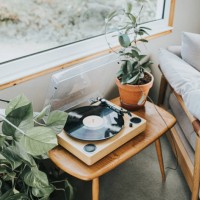 modern record player in a stylish living room - home decoration stock pictures, royalty-free photos & images