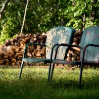 old metal chairs in a yard. - garden decoration stock pictures, royalty-free photos & images