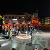 open air christmas concert - concert stock pictures, royalty-free photos & images