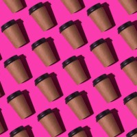 pattern of recycled cardboard cups of coffee or hot chocolate with black plastic lid on fuchsia pink background. concept of breakfast, espresso, recycling and sustainability. - junk food stock pictures, royalty-free photos & 