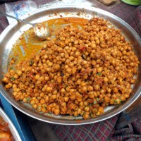 people are buying things for iftar - junk food stock pictures, royalty-free photos & images