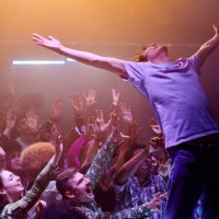 people enjoying an evening out at a music venue. - concert stock pictures, royalty-free photos & images