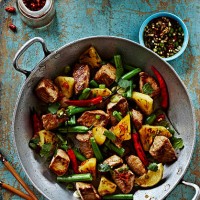 pork and pineapple stir fry with chilli dressing - food stock pictures, royalty-free photos & images