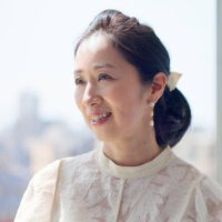 portrait of a beautiful businesswoman. - hairstyle stock pictures, royalty-free photos & images