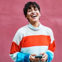 portrait of a young hipster girl holding phone - fashion stock pictures, royalty-free photos & images