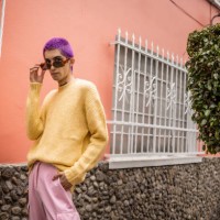 portrait of a young man wearing sunglasses - fashion stock pictures, royalty-free photos & images