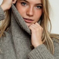 portrait of beautiful young woman on white background. - fashion stock pictures, royalty-free photos & images