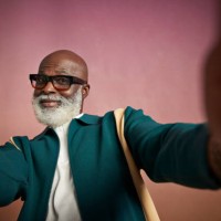 portrait of happy man talking selfie - fashion stock pictures, royalty-free photos & images