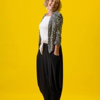 posing with grace and elegance - fashion stock pictures, royalty-free photos & images
