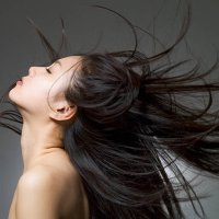 profile shot of the woman who looks up - hairstyle stock pictures, royalty-free photos & images