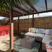 property interiors - garden decoration stockfoto's en -beelden