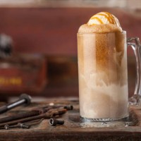 root beer float - junk food stock pictures, royalty-free photos & images