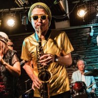 senior band performs hot live stage - concert stock pictures, royalty-free photos & images