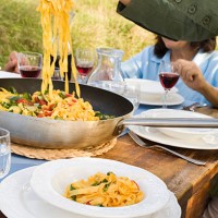 serving tagliatelle pasta - food fotografías e imágenes de stock