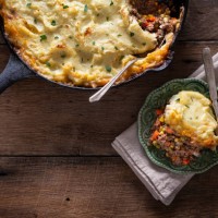 shepherd's pie - food stock pictures, royalty-free photos & images