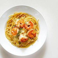 shrimps spaghetti - food stock pictures, royalty-free photos & images