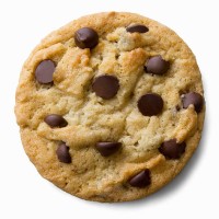 single chocolate chip cookie - food stock pictures, royalty-free photos & images