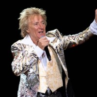 Sir Rod Stewart performs on stage at The OVO Hydro on November 29, 2022 in Glasgow, Scotland.