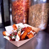 snack box at a outdoor market stall - junk food stock pictures, royalty-free photos & images