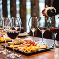 sommelier serving glasses of winetasting event - food stock pictures, royalty-free photos & images