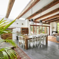 spacious dining area in a bright refurbish mediterranean farmhouse - home decoration stock pictures, royalty-free photos & images