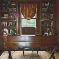 study in estate home. - home decoration photos et images de collection