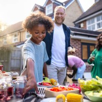 summer bbq vibes with family and friends - food stock pictures, royalty-free photos & images
