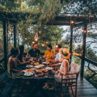 summer dinner party - home decoration stock pictures, royalty-free photos & images