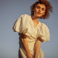 sunlit confidence - fashion stock-fotos und bilder