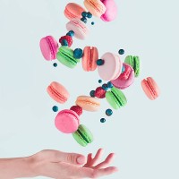 sweets for a stage magician: flying macarons - food stock pictures, royalty-free photos & images
