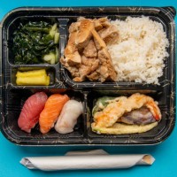 take away japanese food on a plastic tray - junk food stock pictures, royalty-free photos & images
