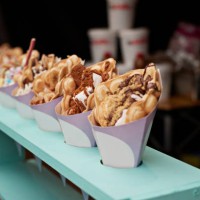 take out food on display at concession stand - concert stock pictures, royalty-free photos & images