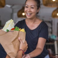 thank you for your quick delivery service - food stock pictures, royalty-free photos & images