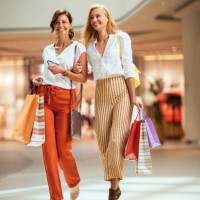 they wouldn't want to spend their day any other way - fashion stock pictures, royalty-free photos & images