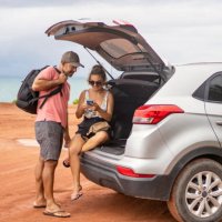 tourist couple road trip - travel stock pictures, royalty-free photos & images
