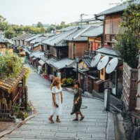 tourist in kyoto, old town. japan - travel stock pictures, royalty-free photos & images