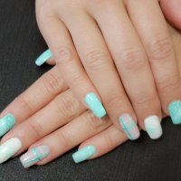 turquoise and white nails art - nails art photos et images de collection