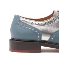 two-tone leather shoe heel detail - fashion stock pictures, royalty-free photos & images
