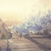 walk with lightness - fashion stock pictures, royalty-free photos & images