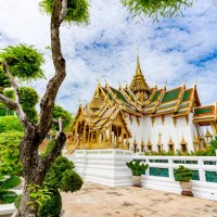 wat phra kaew (grand palace), bangkok - garden decoration stock pictures, royalty-free photos & images