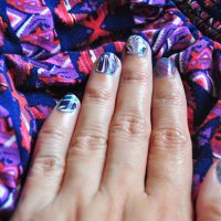 water marble nail art on fingernails - nails art stock pictures, royalty-free photos & images